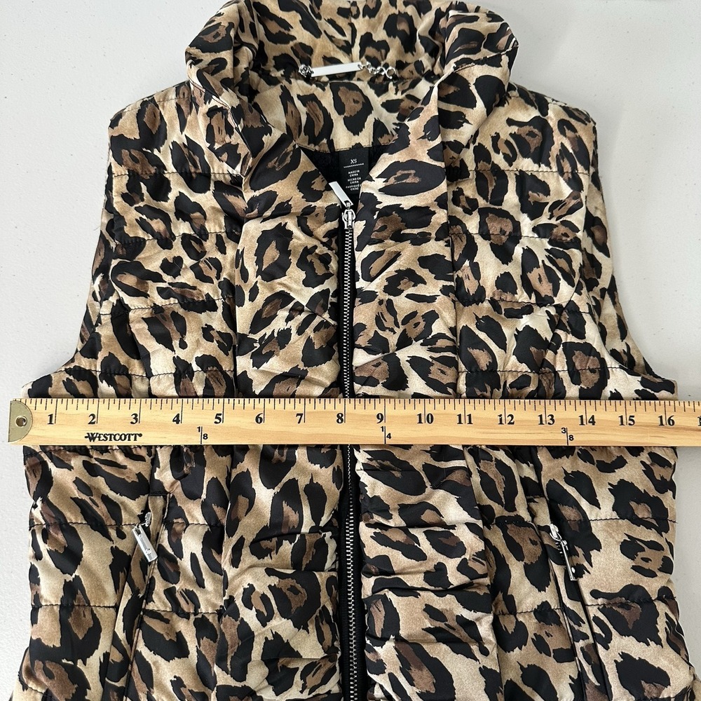White House Black Market Full Zip Puffer Vest Womens Size XS‎ Leopard Print Chic - Picture 5 of 10